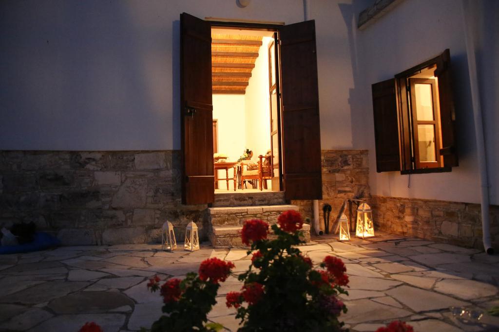 Charoullas Traditional Mansion Villa Alaminos Exterior photo